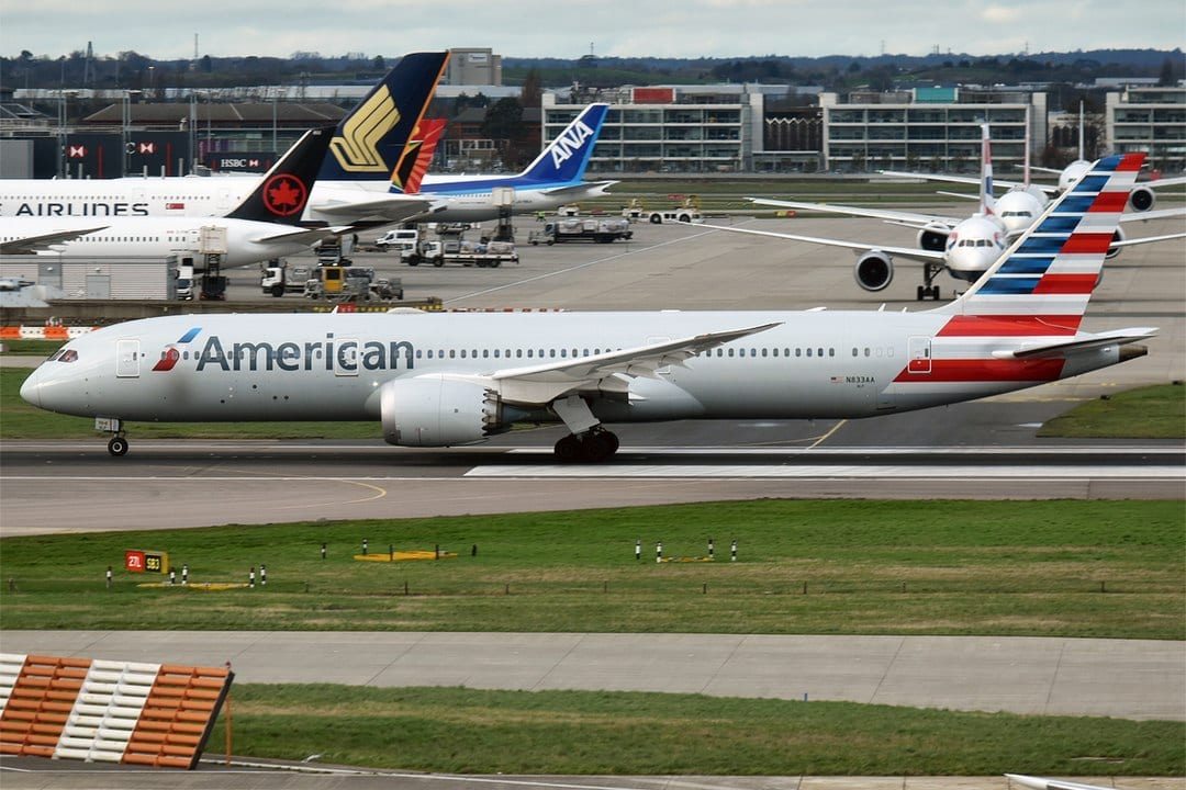 An American Airlines, N278AY, Airbus A330-323.