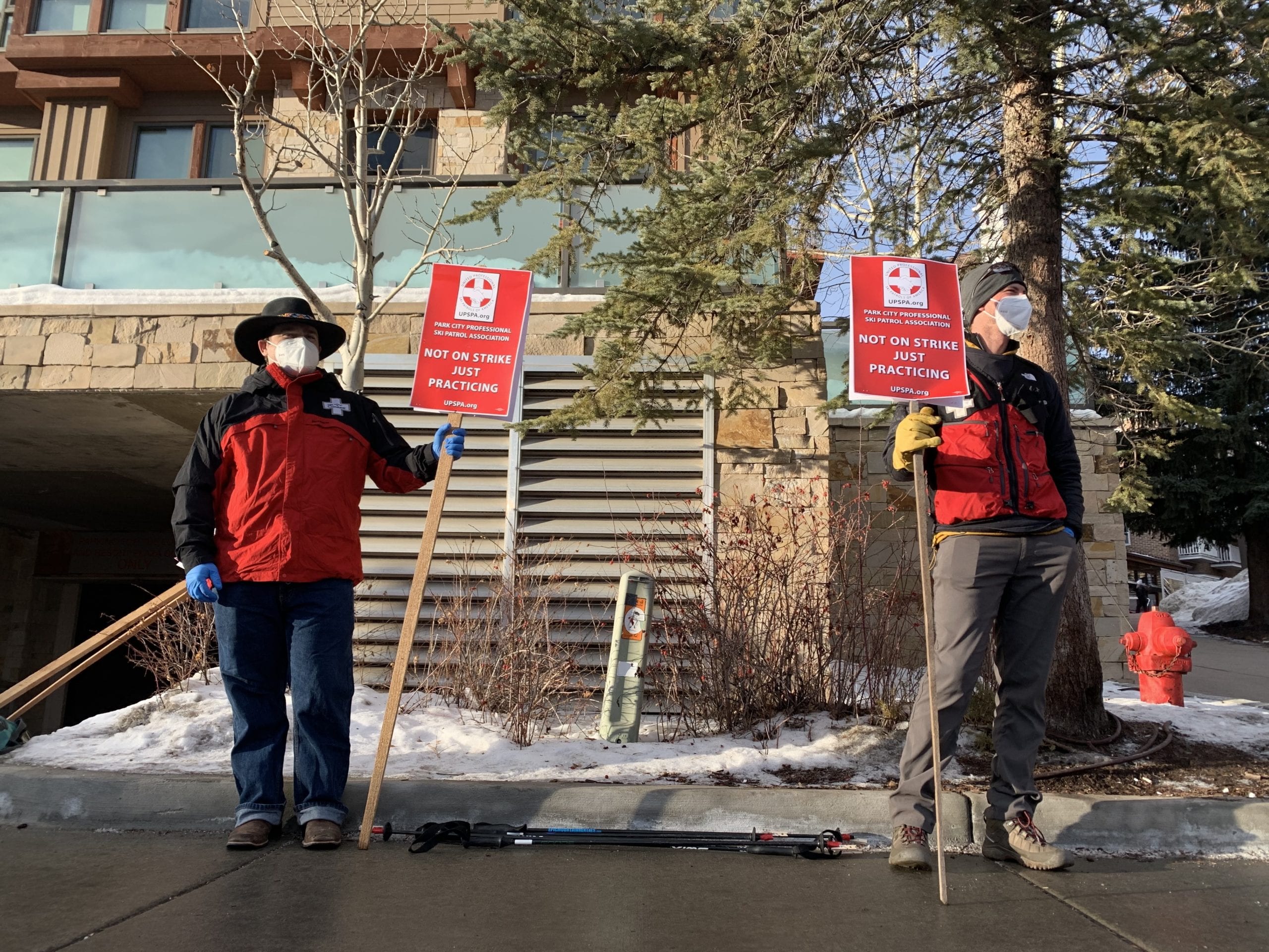 Brian Spieker (left) and Alex Wilson (right) are 'Not on strike, just practicing.' TownLift // Bailey Edelstein