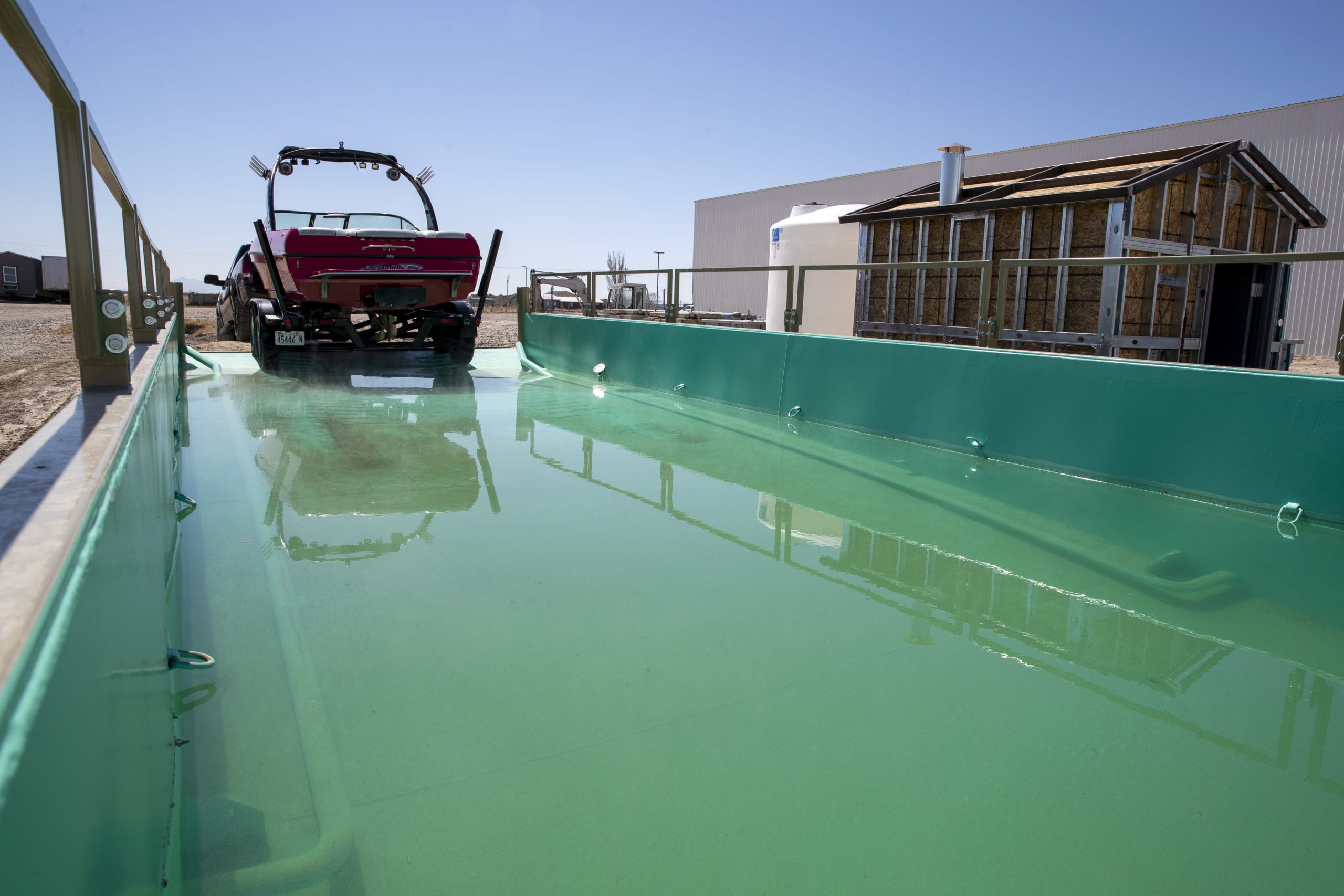 a new first-of-its-kind dip tank method that will revolutionize boat decontamination in the fight against invasive quagga mussels.