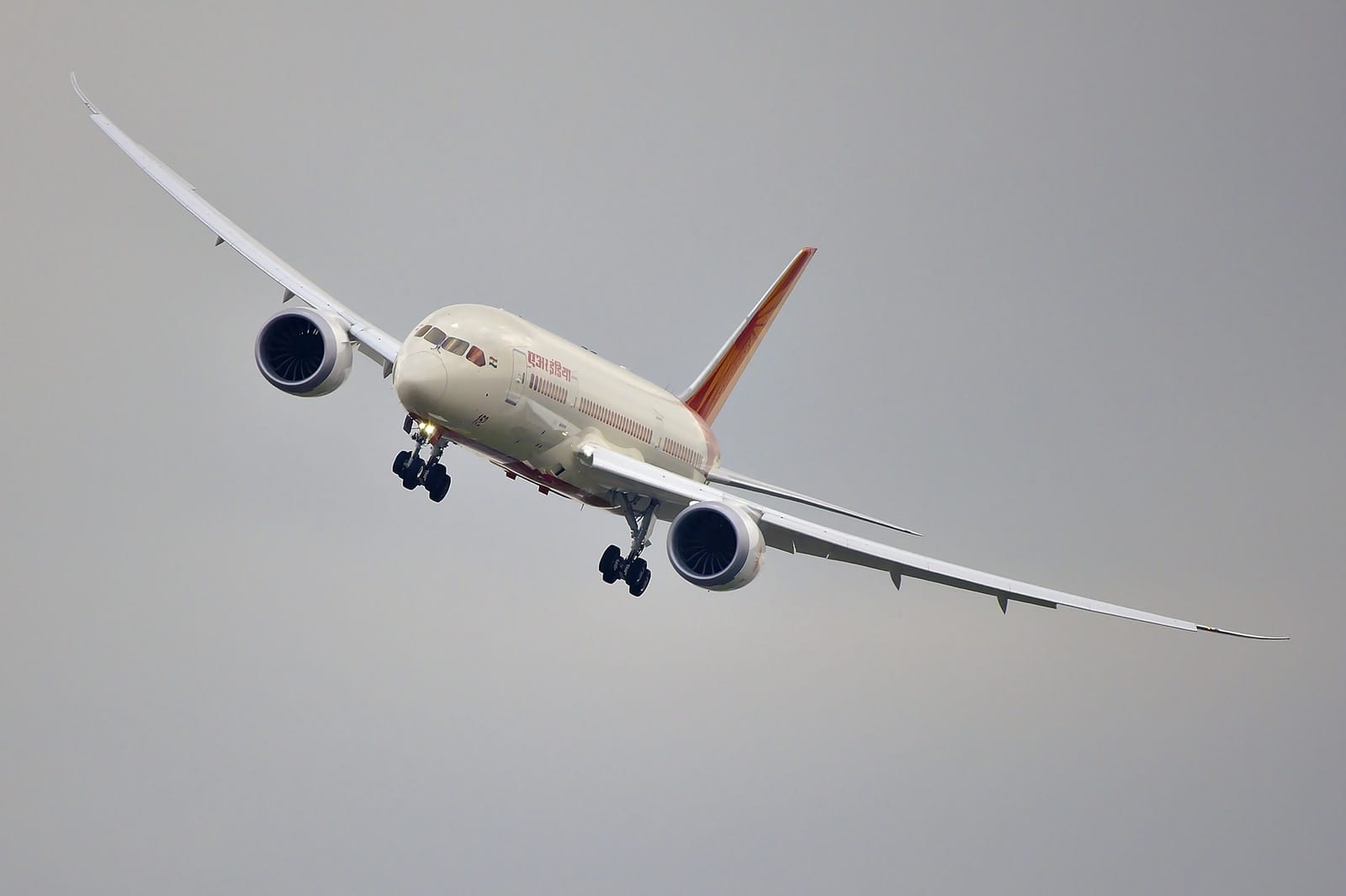 An Allegiant airliner experienced a bird strike to its No. 2 engine shortly after takeoff and returned to the airport for an inspection and an assessment.