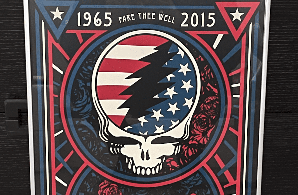 An image of the poster supporting the Grateful Dead's Fare Thee Well tour in 2015.