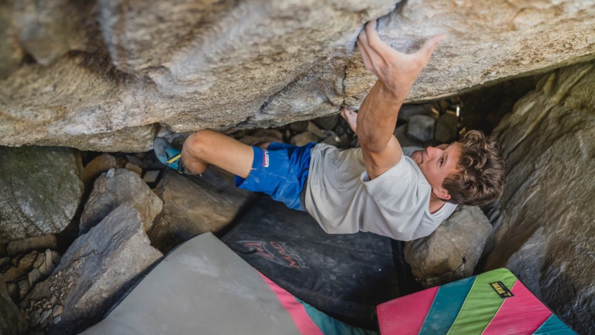 Nathaniel Coleman Bouldering in Little Cottonwood Canyon, V 10-11 Euro Roof/V 16 Grand Illusion.