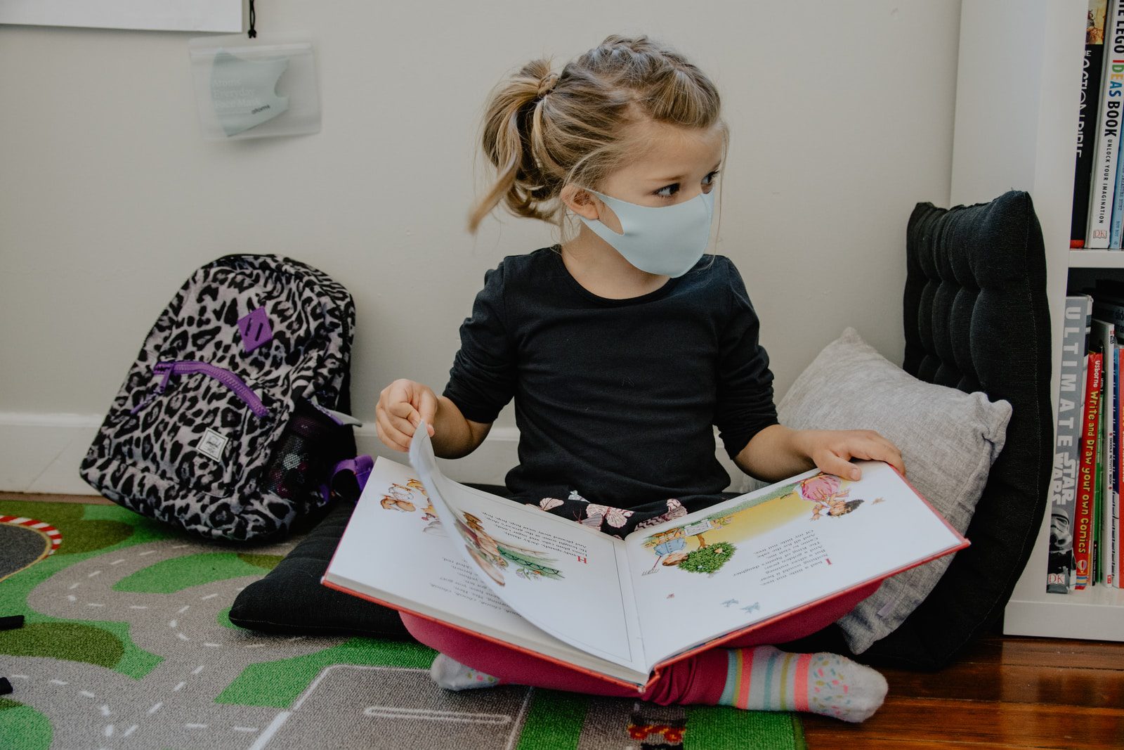 Student in mask