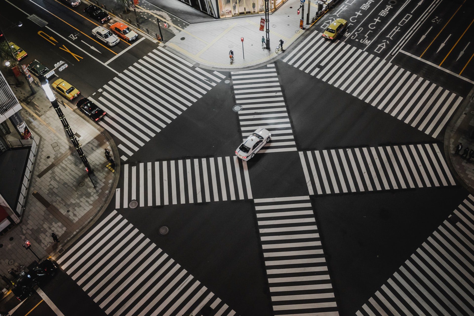 Tokyo's normally crowded crosswalks, not so during the pandemic Tokyo 2020 Olympic Games.