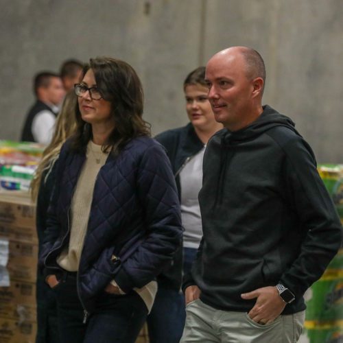 On Monday, Utah Governor and Lieutenant Governor partnered with The Hispanic Star, P&G, and the Utah Food Bank as a service project.