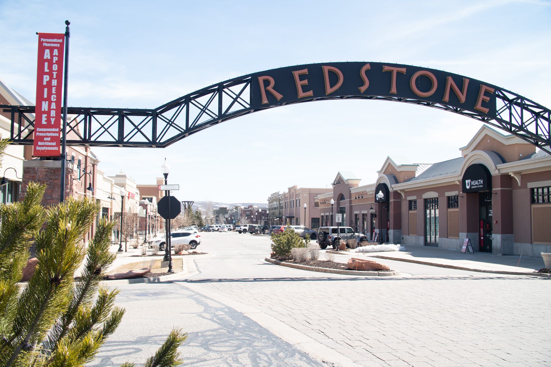 Summit County Sheriff's deputies are investigating several incidents after a string of catalytic converter thefts that occurred near the Redstone Shopping Center.