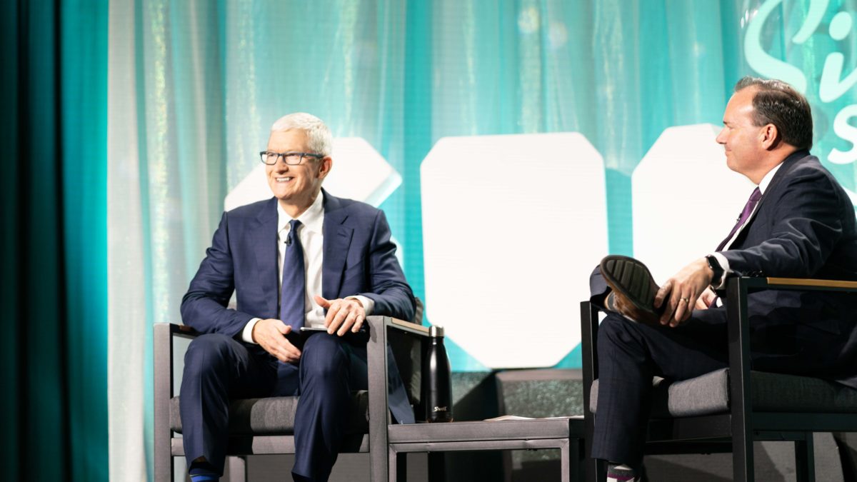 Bage båd bue Apple CEO Tim Cook talks education, privacy at Silicon Slopes Summit -  TownLift, Park City News