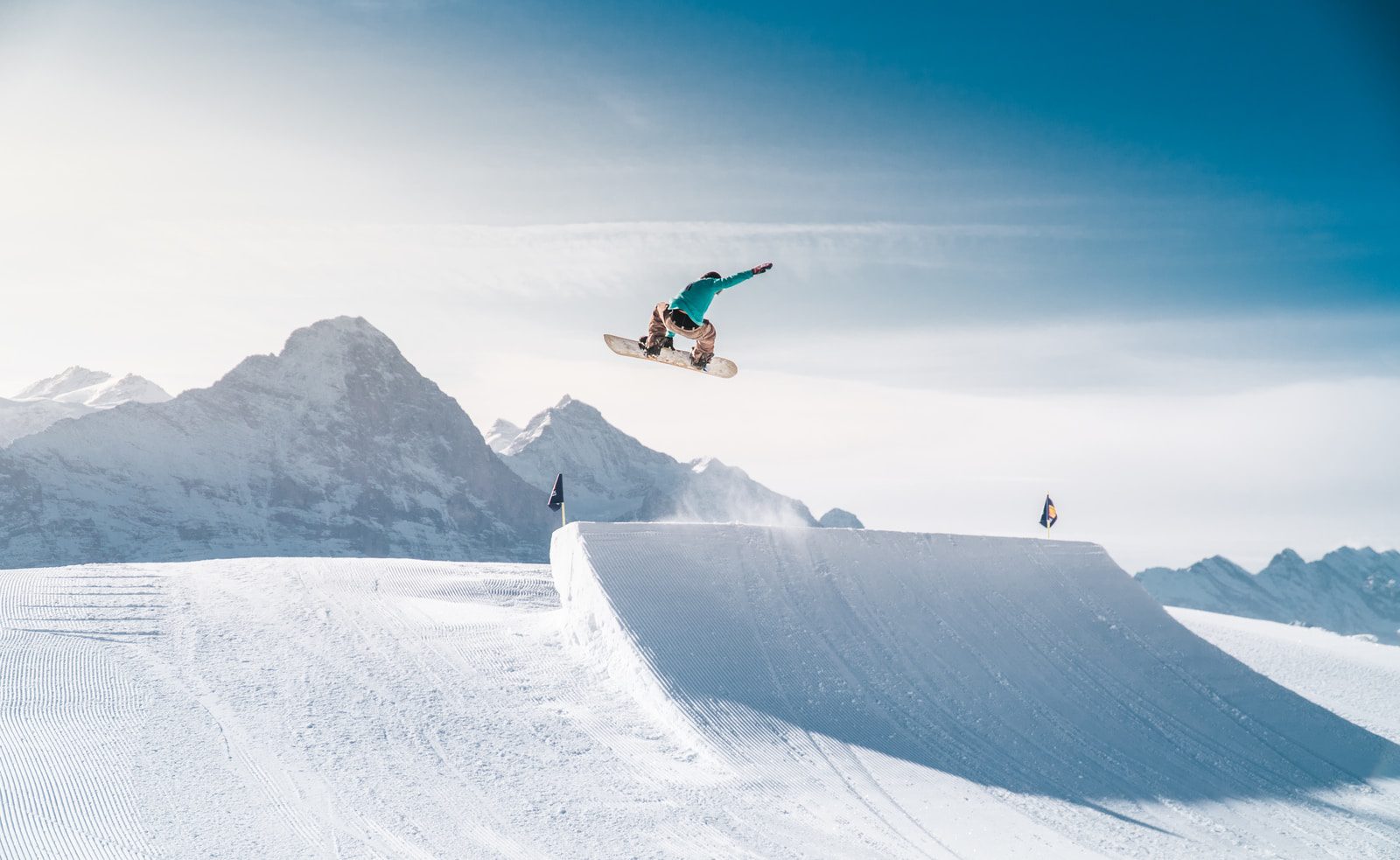 International snowboarding.