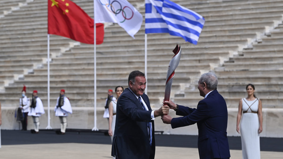 Yu Zaiging, the vice president of the Olympic and Paralympic Winter Games Beijing 2022 (BOCOG) and the Chinese Olympic Committee, received the flame on behalf of BOCOG from Hellenic Olympic Committee President and International Olympic Committee member Spyros Capralo in October.