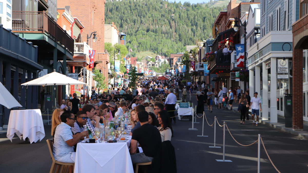 Savor the Summit is a popular event wherein restaurants host a prix fixe dinner party on a shutdown Main Street, typically held after the summer solstice.