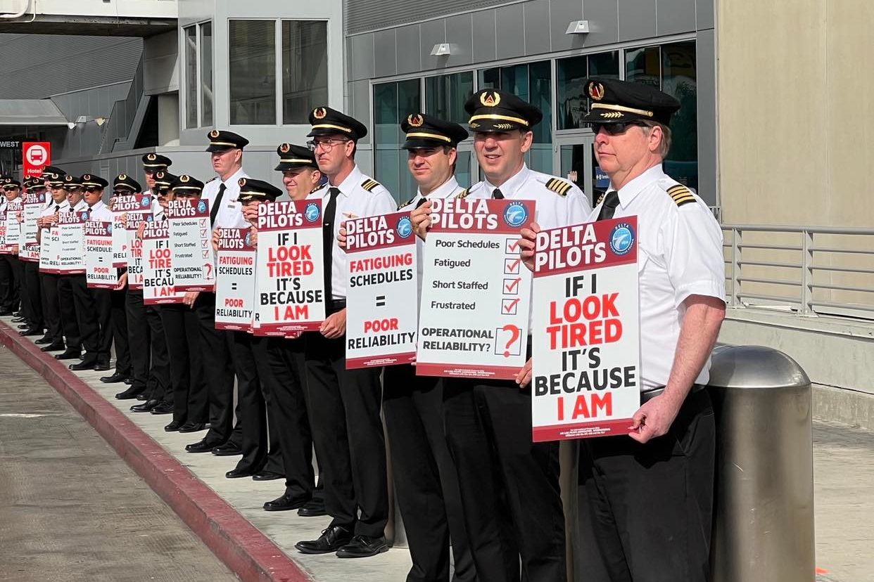 Delta pilots picketing outside of LAX in late March.