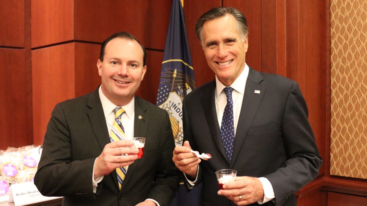 Utah's senators enjoying some Jello in 2019.