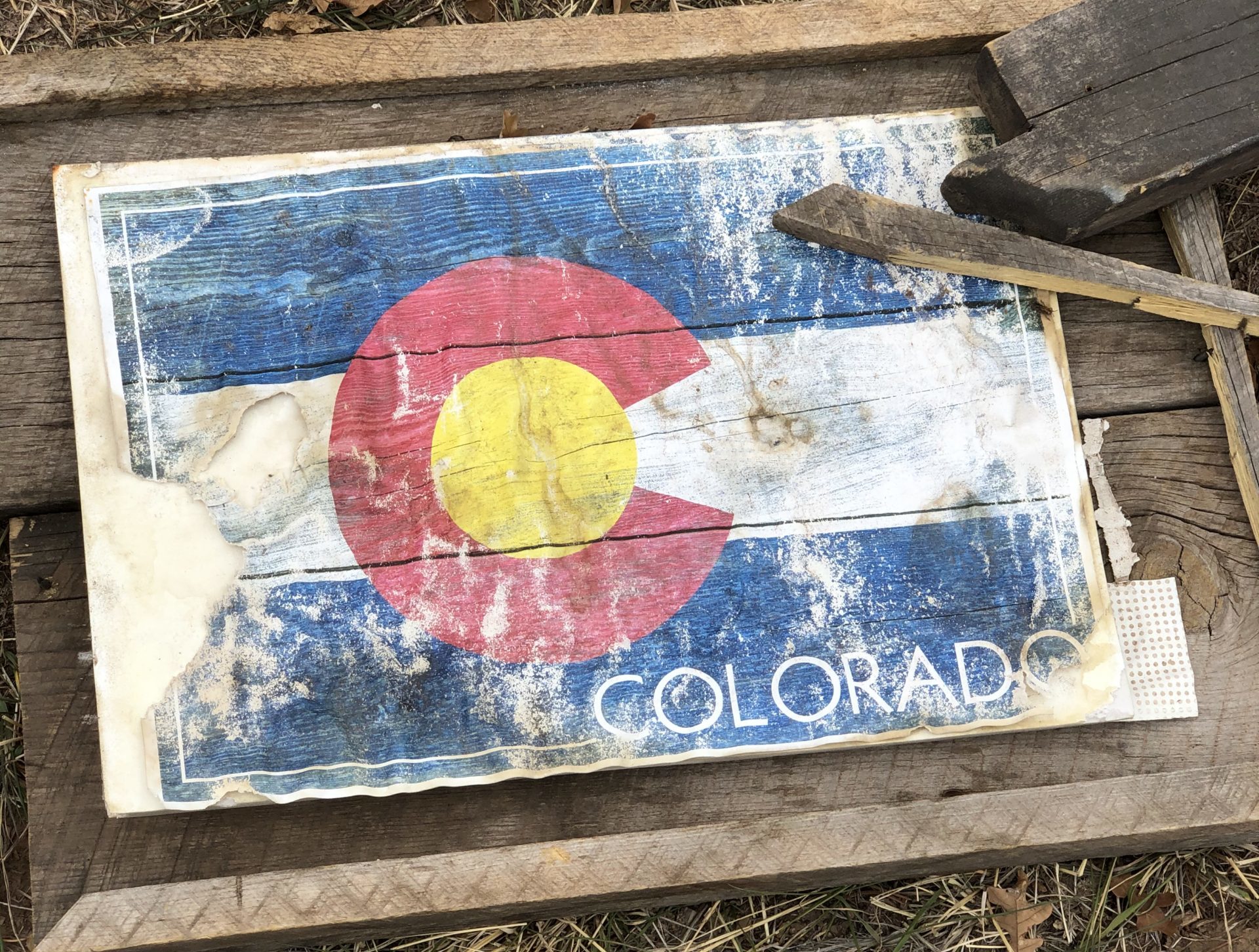 Colorado state flag.