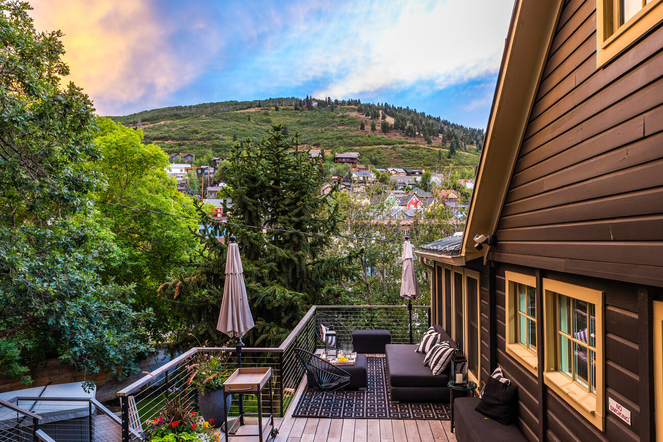 Home Sandridge Avenue TownLift, Park City News