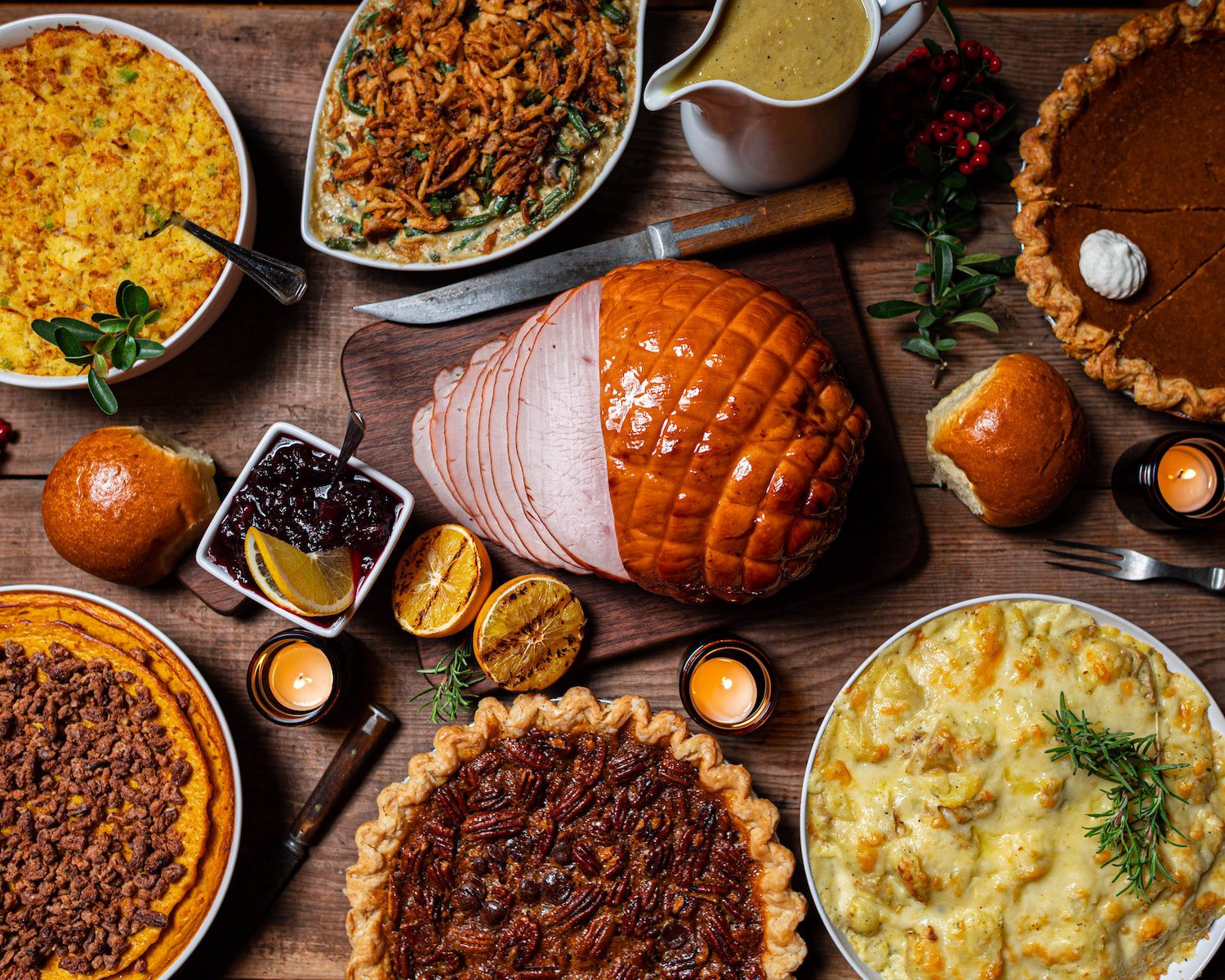 If you're on the move this Thanksgiving, or you're not much of a cook, let the professionals take care of the menu for a more enjoyable holiday.