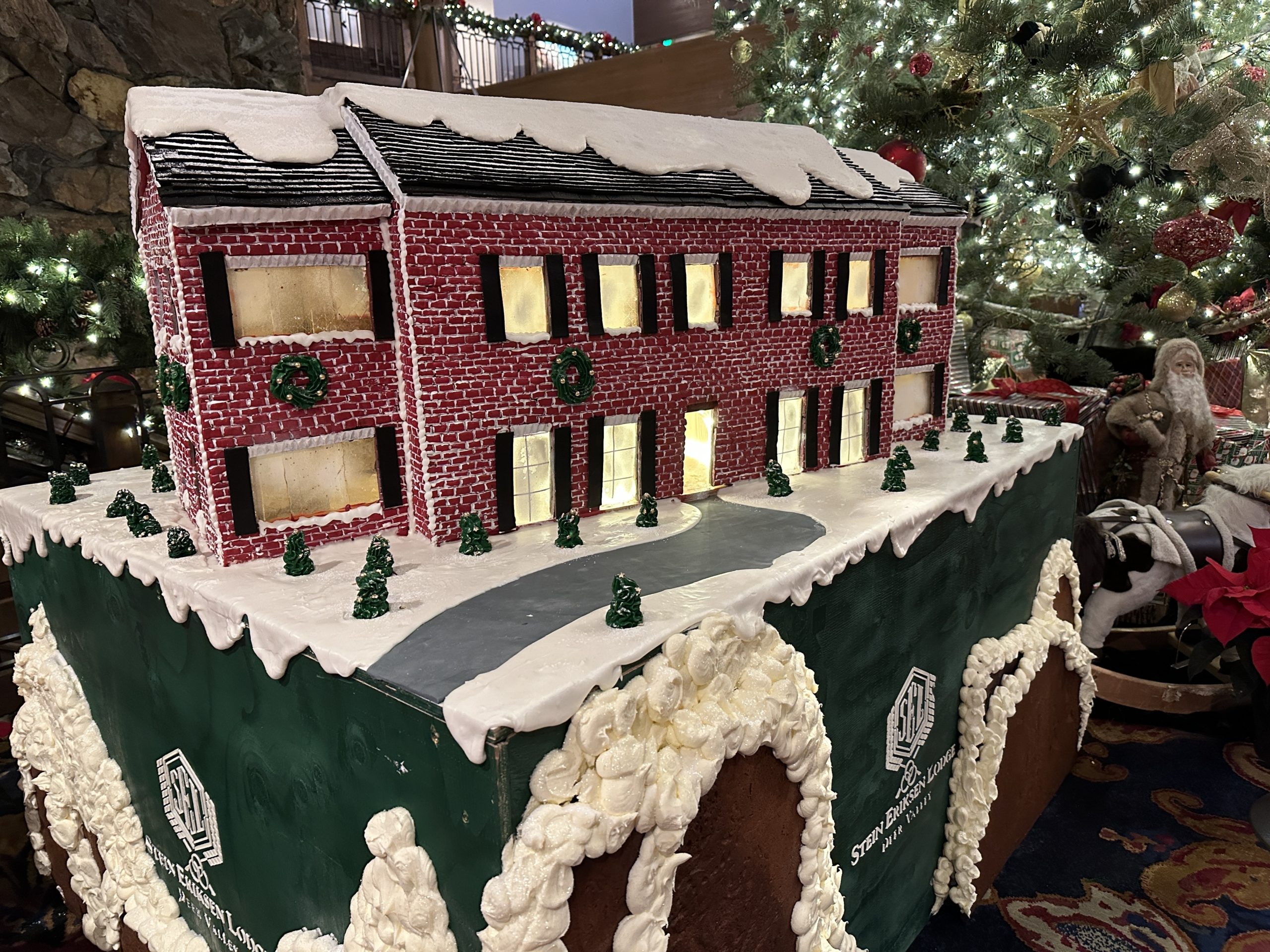 Stein Lodge's 2022 McCallister Gingerbread House.