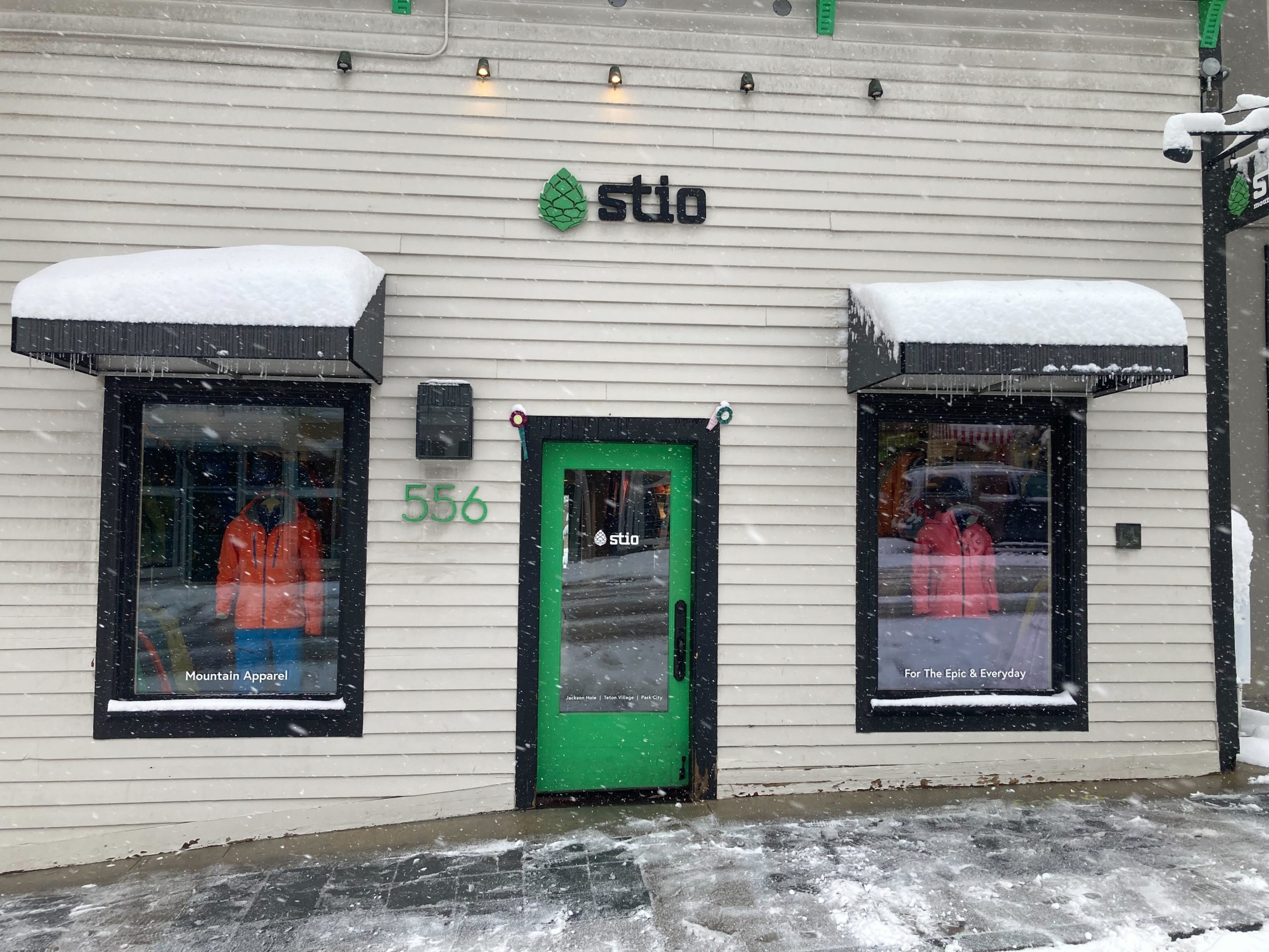 Stio is open throughout the Sundance Film Festival and will be joined by JW Bennett on Sunday, January 22.