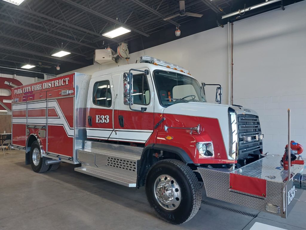 PCFD apparatus committee flies to Minnesota for final inspection on new