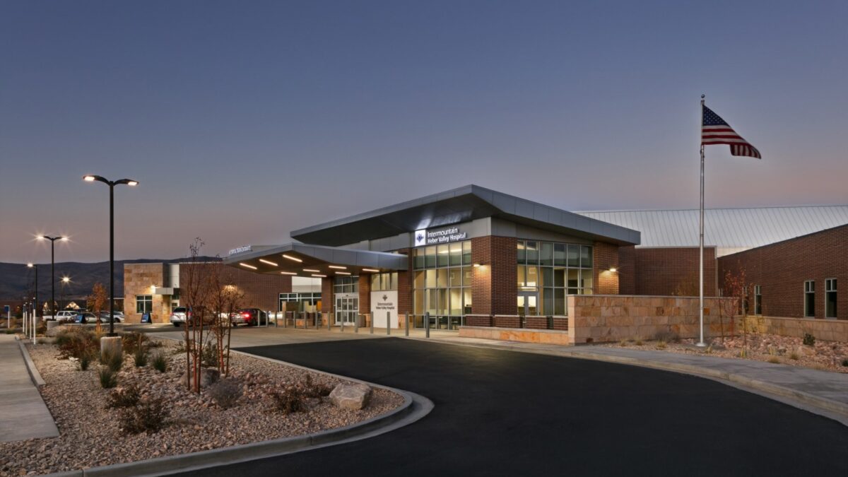 The exterior of the Heber Valley Hospital.