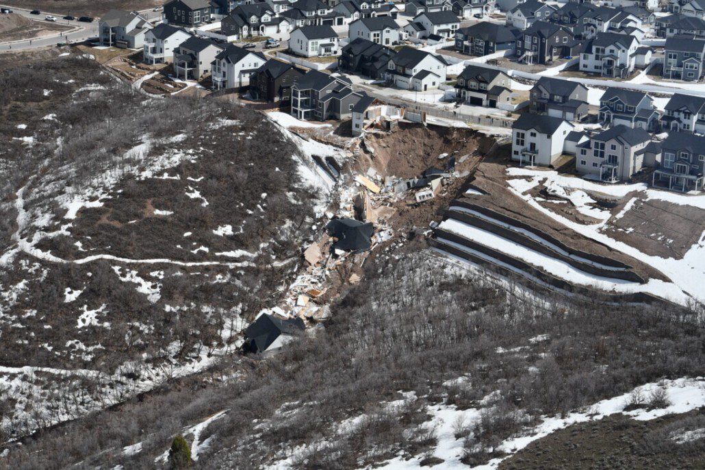 Overview of the landslide destruction in Draper.
