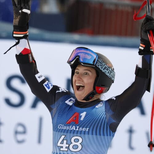 Lauren Macuga skis into her first top 10 from the back of the pack in