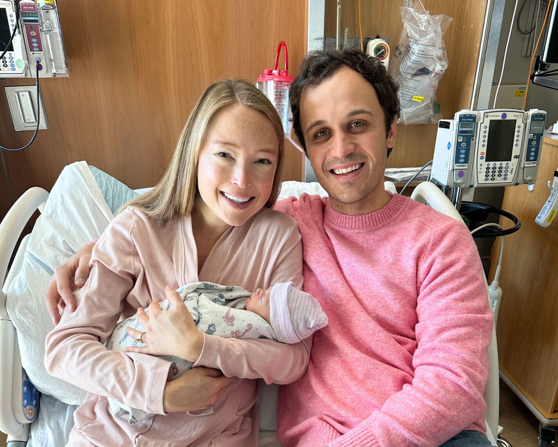 Intermountain Health Park City Hospital Welcomes First Baby of 2024. (L-R) Carsyn, Penelope, and Carder Lamb