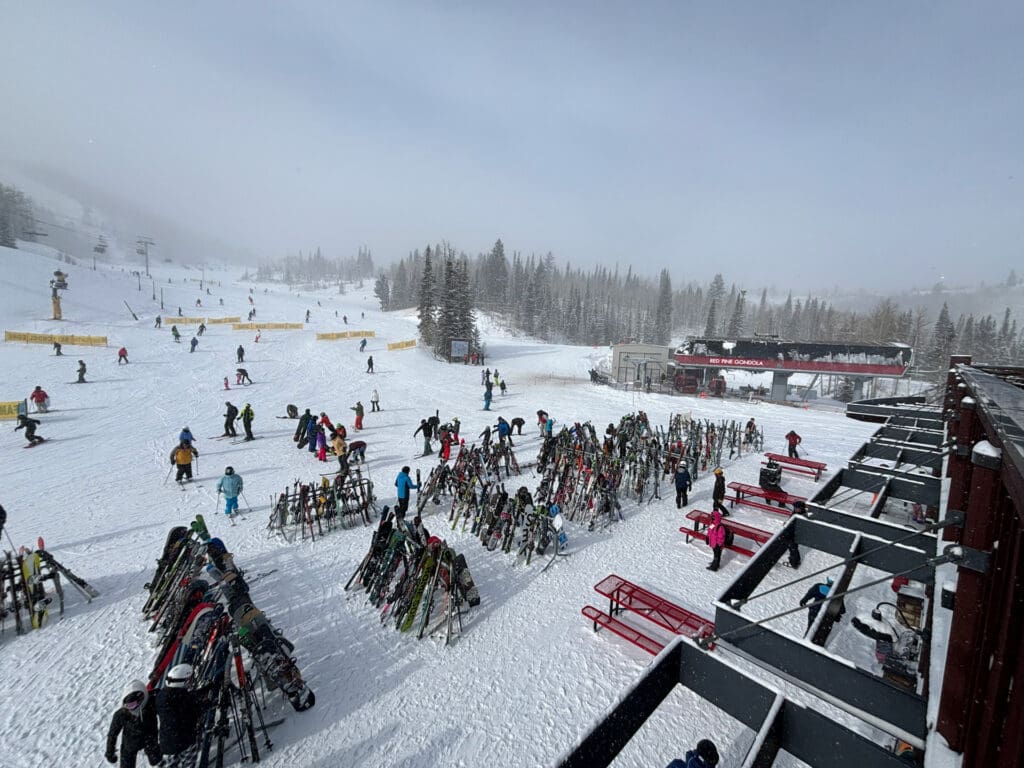 Skiers from Red Pine Lodge Canyons Village