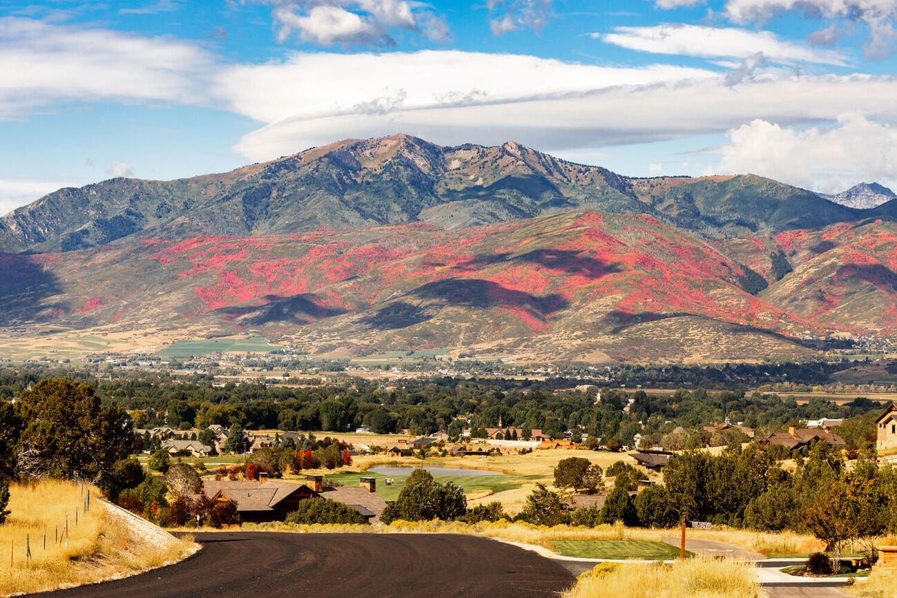 Fall colors blanket the Wasatch Mountains near Park City. KSL meteorologist Matt Johnson expects Utah’s maples to peak in mid- to late September, followed by aspens in early to mid-October.