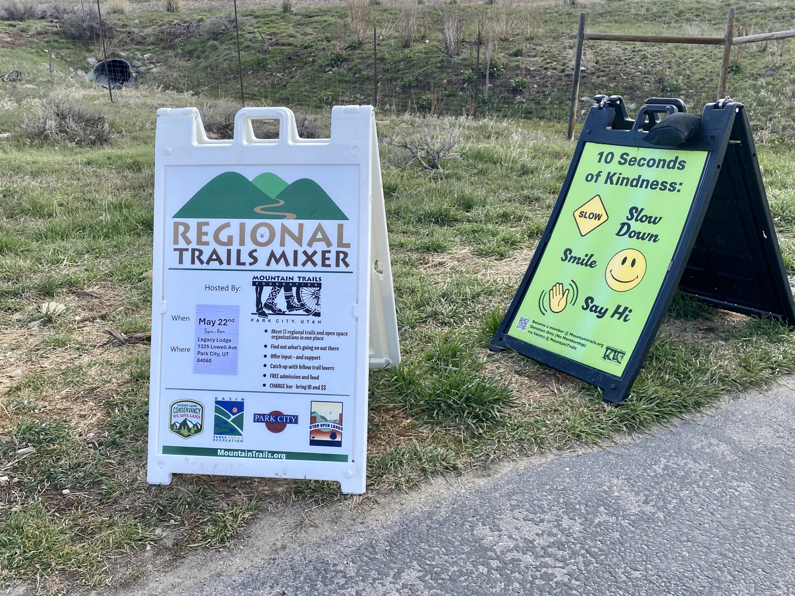 Park City Trail signage.