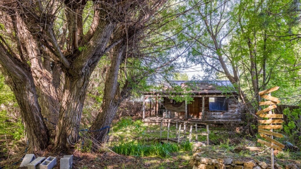 Heber's Cooper Homestead cabin.