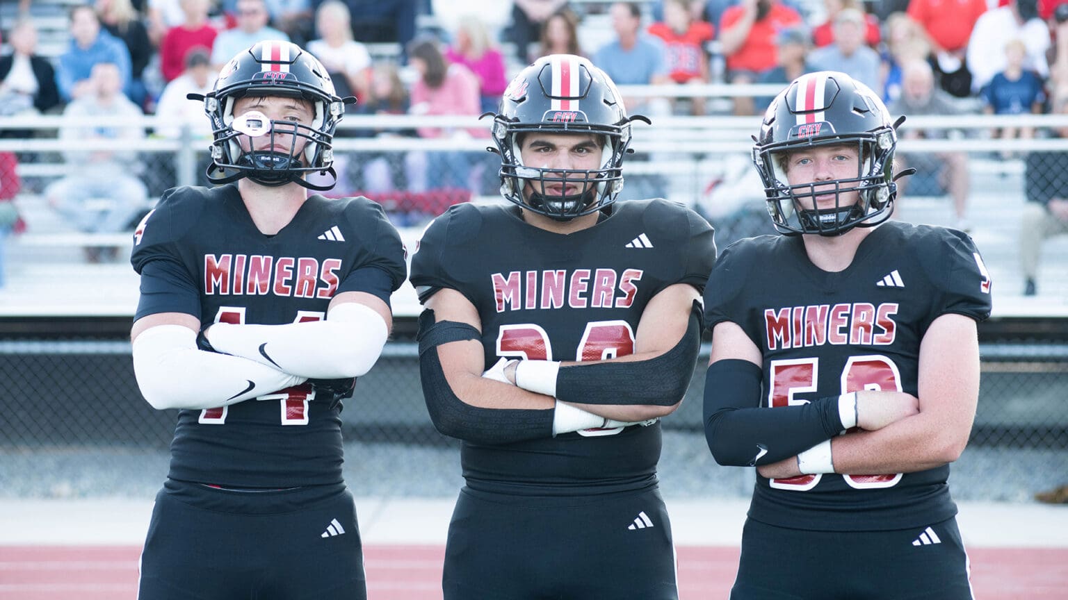 Park City Miners’ football crushes Bear River 330, advances in