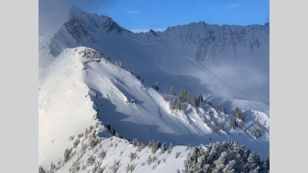 Mount Superior and Cardiac Ridge Avalanche.