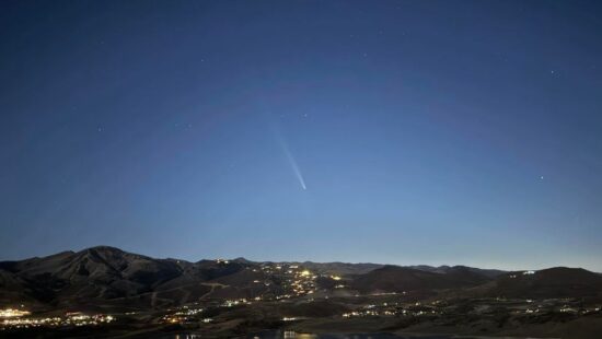 Comet C/2023 A3 Tsuchinshan-ATLAS seen over the Jordanelle Reservoir from Hideout Utah.