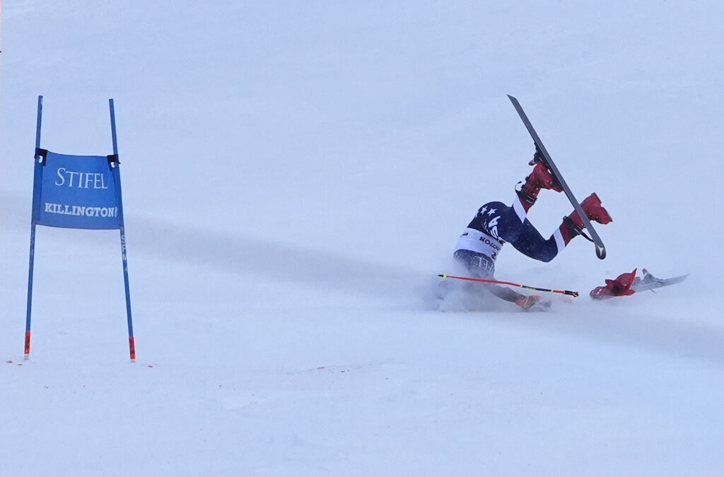 Mikaela Shiffrin, of the United States, crashes during the second run of a women's World Cup giant slalom skiing race, Saturday, Nov. 30, 2024, in Killington, Vt.