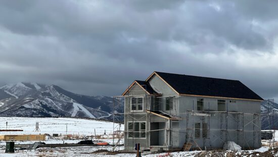 Bridge21 Park City’s second annual Songwriter Sessions fundraiser will combine live music and an art auction to support housing for neurodiverse adults in Summit County.
