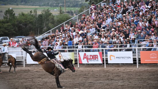 Demian Brennan bucking at the Oakley Rodeo.