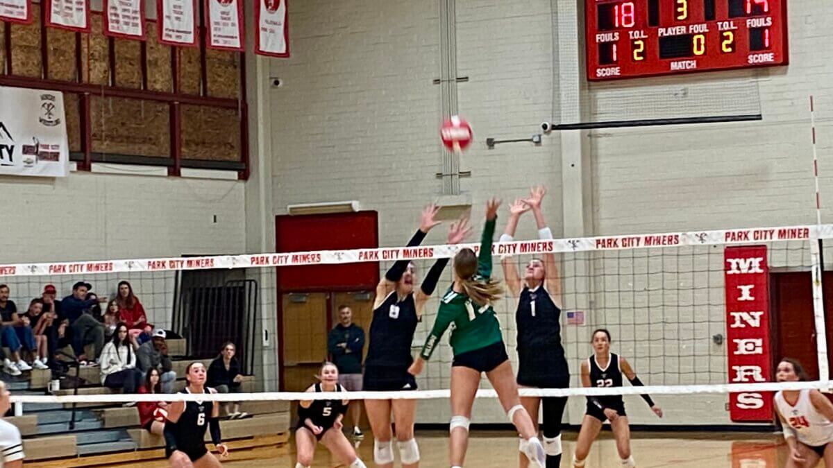 Park City High School Miners girls volleyball fell to the Provo Bulldogs on Tuesday night three sets to two.