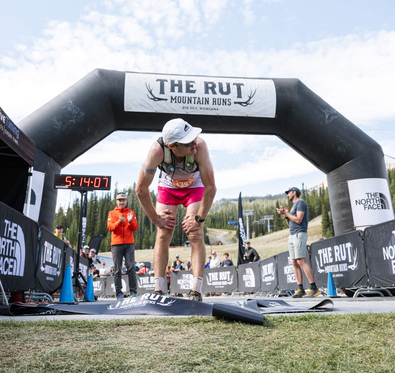 Loomis seconds after crossing the Rut finish line first.