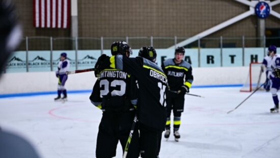 Utah Outliers on the ice.