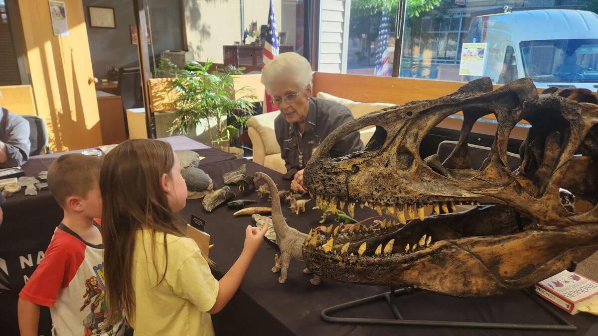 From the scary stares of moths to the sharp spikes of the Stegosaurus, the “Defense Experts” exhibit showcases how organisms – from plants to dinosaurs — have developed unique ways of defending themselves.