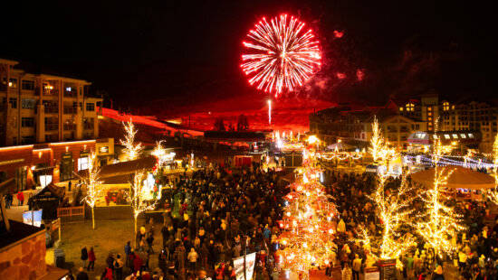 Canyon's Tree Lighting and Fireworks November 28, 2025