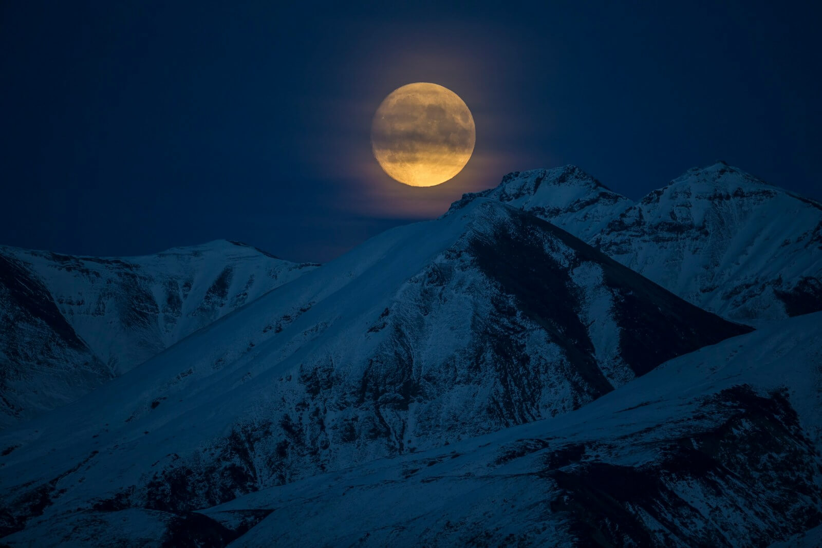 Last Supermoon of the year: Full Cold Moon on December 4 - TownLift ...