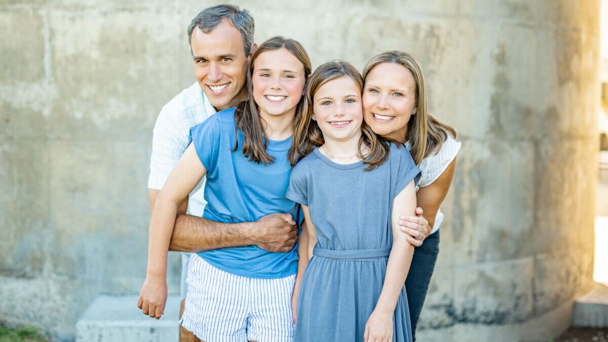 Amy Manelli with her husband Mike and daughters Quinn and Nicole. The Park City family hopes to find a living kidney donor for Amy, who has polycystic kidney disease.