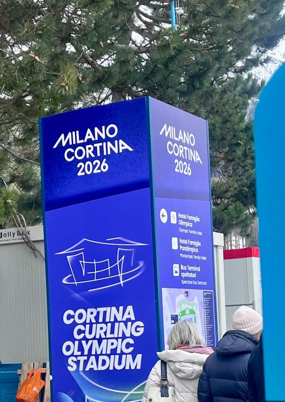 Cortina Curling. 