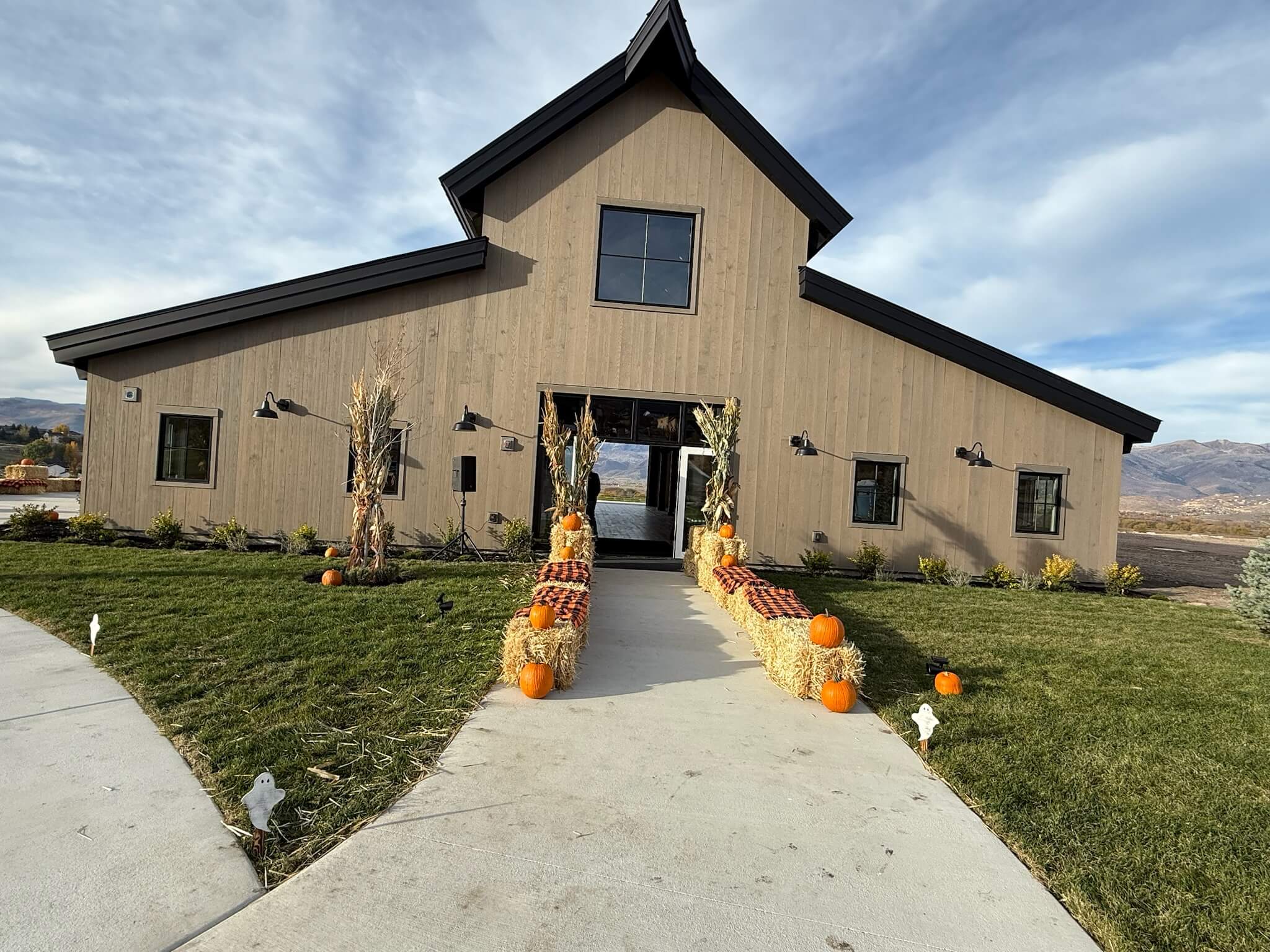 Opening Barn Ridge New Jordanelle Ridge Barn & Café opens with community celebration June ...