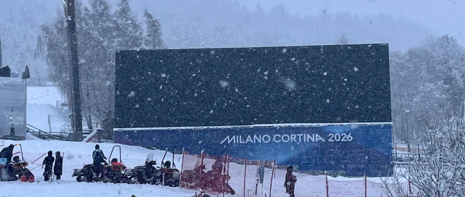 Snow falling in Italy at the historic skimo event.