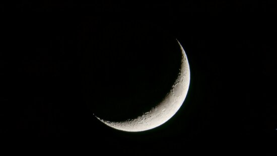 A crescent moon joins Venus, Jupiter and Mercury in the western sky after sunset this week, offering Summit County skywatchers a brief early-summer display.