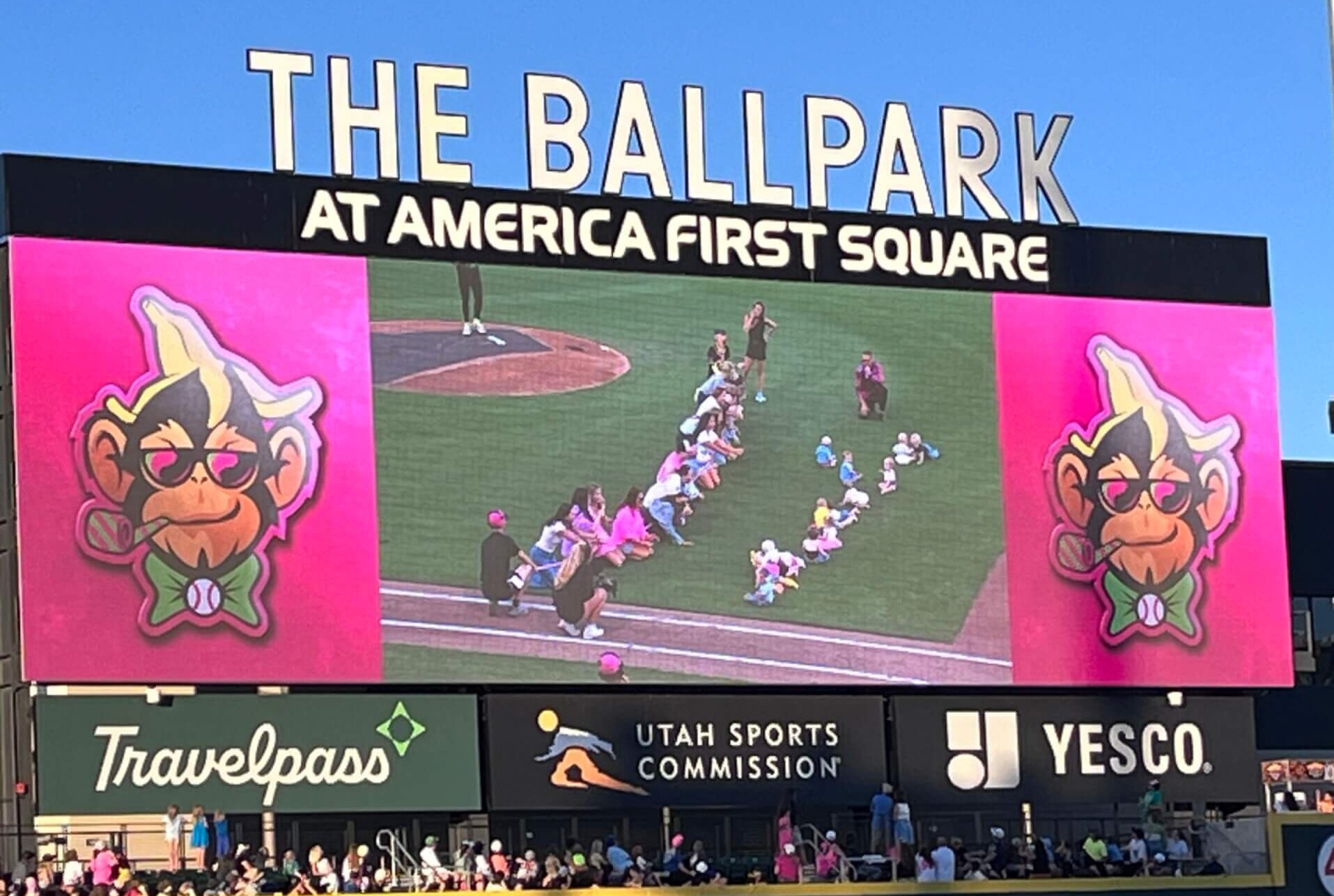Baby racing, Banana Ball World Tour in Salt Lake City.