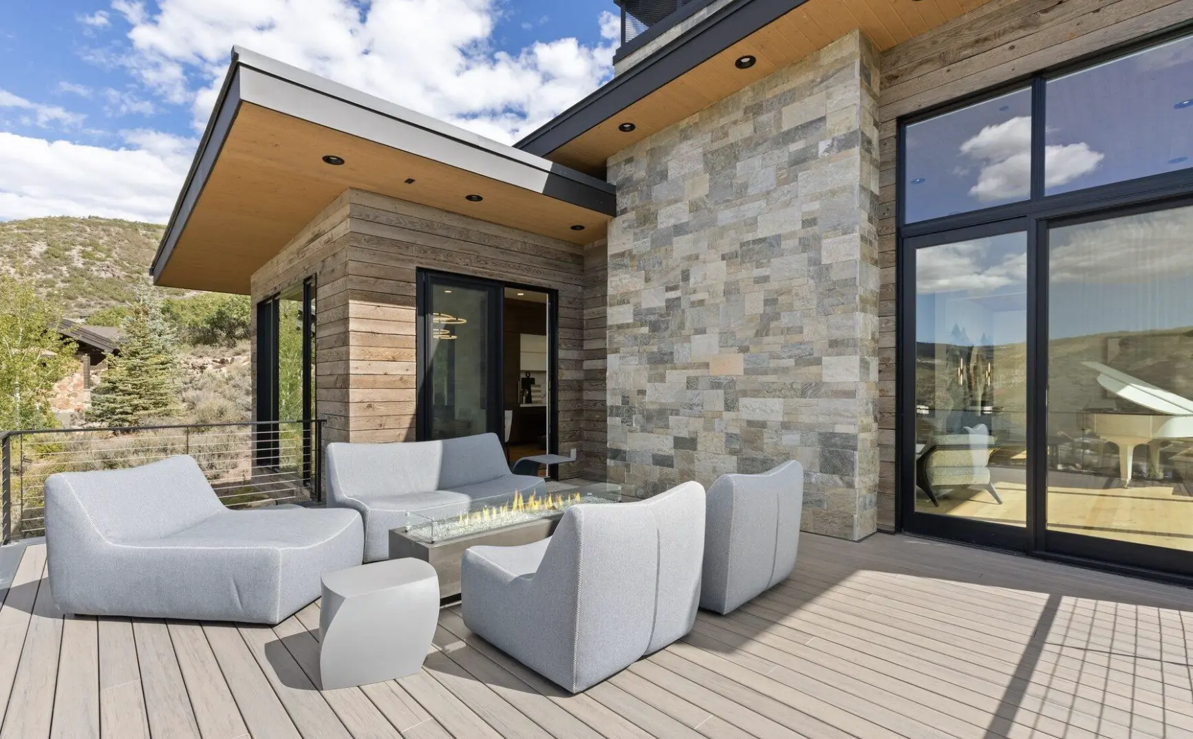Outdoor seating // Inhabit Park City